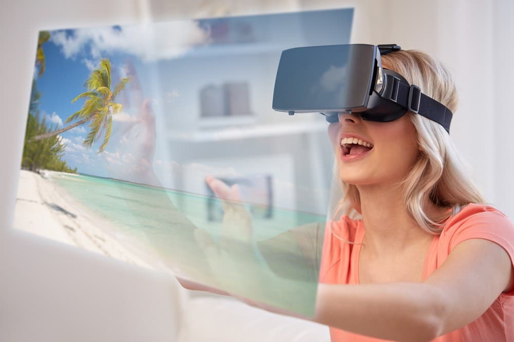 VR Travel Headset