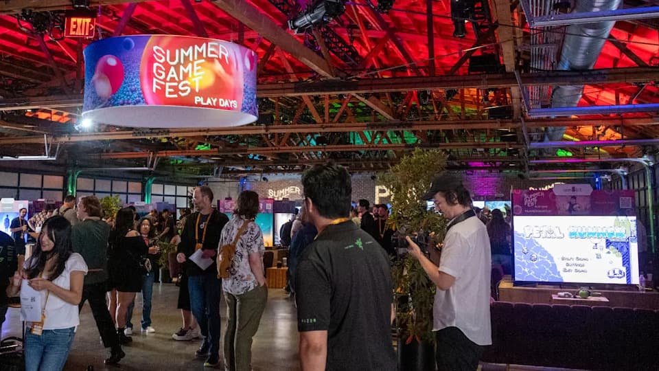 ROG Xbox Ally X Hands-On: Microsoft and ASUS Target the Handheld Crown, but Is It Enough to Disrupt