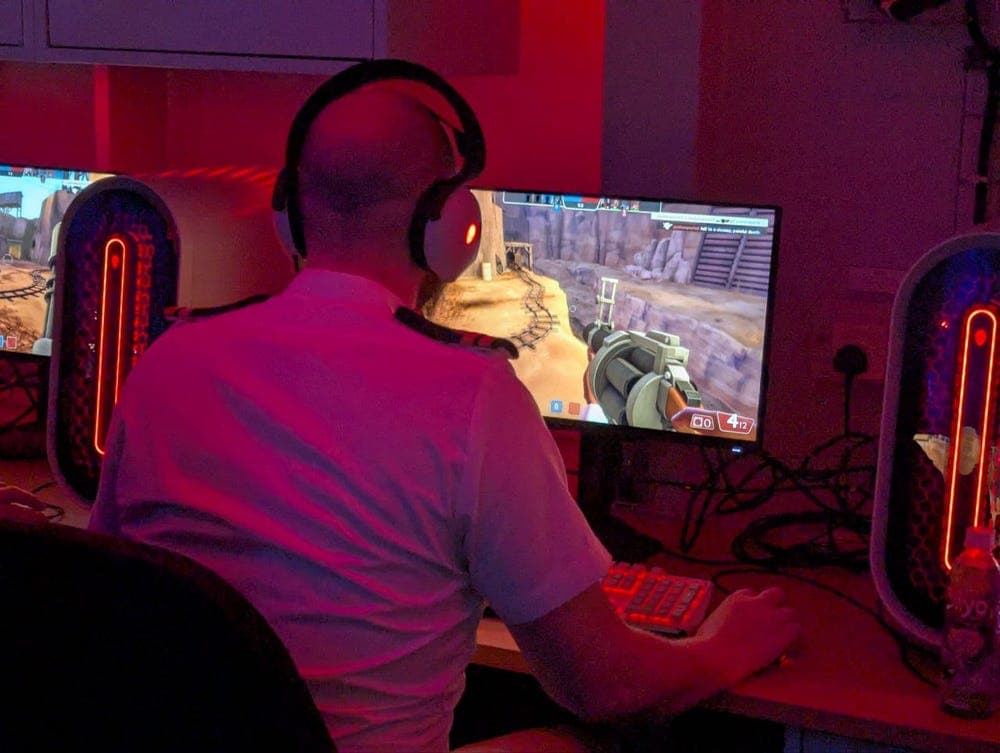 Royal Navy’s Esports Suite: Gaming Steams Ahead