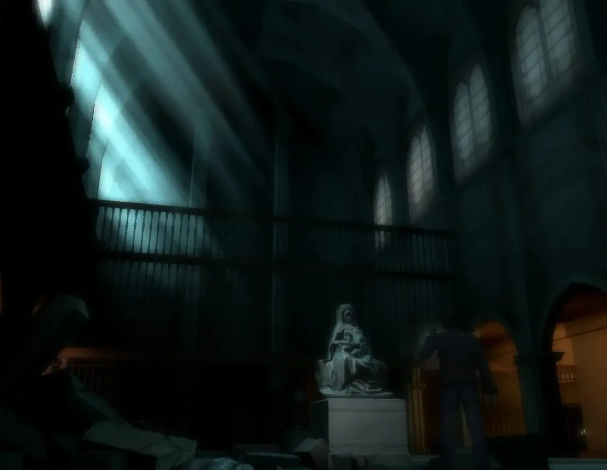 Alone in the Dark: Why Cameras and Text Make Unseen Threats Scary
