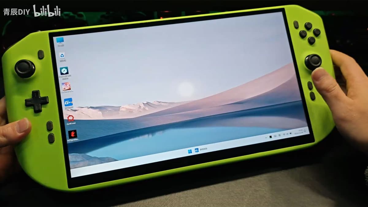 Forget the Steam Deck: This 12.5-inch RTX 4090 “Handheld” Is a Glorious Flex, Not a Portable