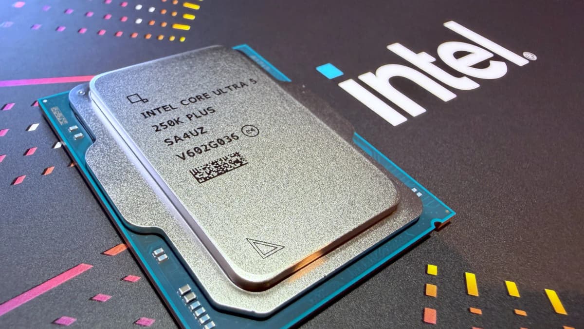 How Intel’s $199 Core Ultra 5 250K Plus Nearly Replaced My “Flagship” CPU
