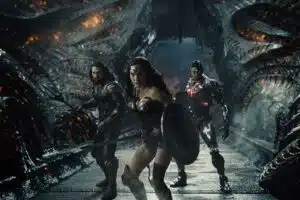 Wonder Woman, Aquaman and Cyborg posing before laying the smackdown to Steppenwolf.